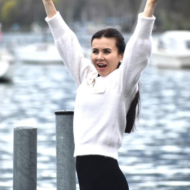 Jonah Chen, Client Relations Director, discussing corporate gifting strategy with business clients